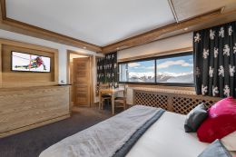 Valley room