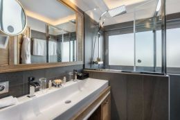 Valley room