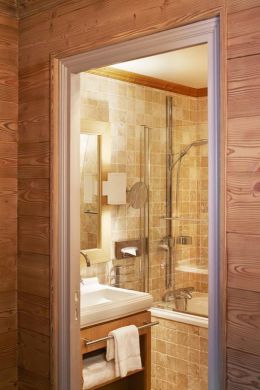 Comfort room