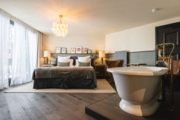 Privilege room