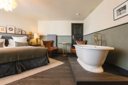 Privilege room