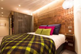 Elegance Room