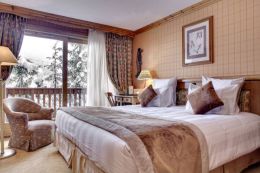 Double King Bed Mountain View