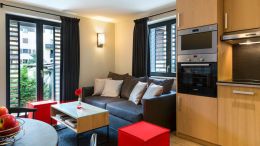 Les Cosmique Triplex Apartment