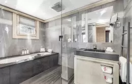 The bathroom in a Petite Executive Room at Le K2 Altitude, Courchevel 1850