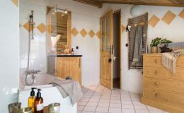Apartment 5 Rooms 10 People