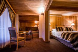 Junior Suite +