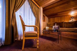 Junior Suite +