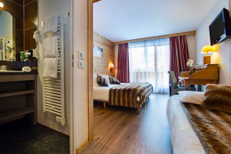 Triple room