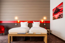 Room Large+ 