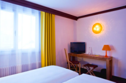 Medium Room