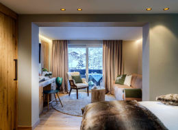 Deluxe double room with balcony