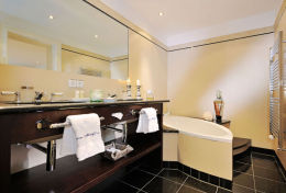 Omeshorn Suite