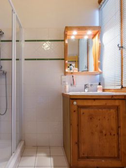 Exceptional large apartment - 3 bedrooms