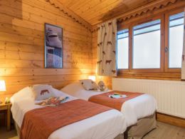 Exceptional large apartment - 3 bedrooms