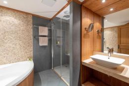 Executive Double Room Mountain/park view