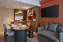 Apartment 6 people 