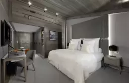 A bedroom in an Exclusive Suite at Le K2 Chogori, Val d'Isere
