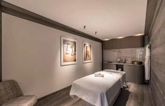 A massage table in a treatment room at the Goji Spa, Le K2 Chogori
