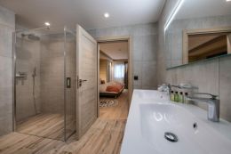 A12 - Apartment 4 bedrooms and 1 dormitory - 179 m²