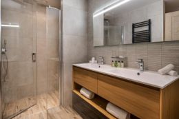 A12 - Apartment 4 bedrooms and 1 dormitory - 179 m²