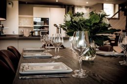 A32 - Apartment 3 bedrooms and 1 dormitory with window - 184 m²