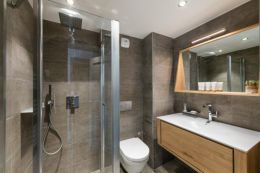 B32 - Apartment 3 bedrooms and 1 cabin - 152 m²