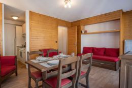 Studio with separate kitchen-cabin