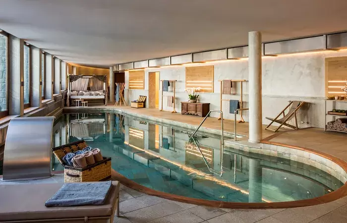 The indoor swimming pool in the spa at Hotel Hermitage, Breuil-Cervinia